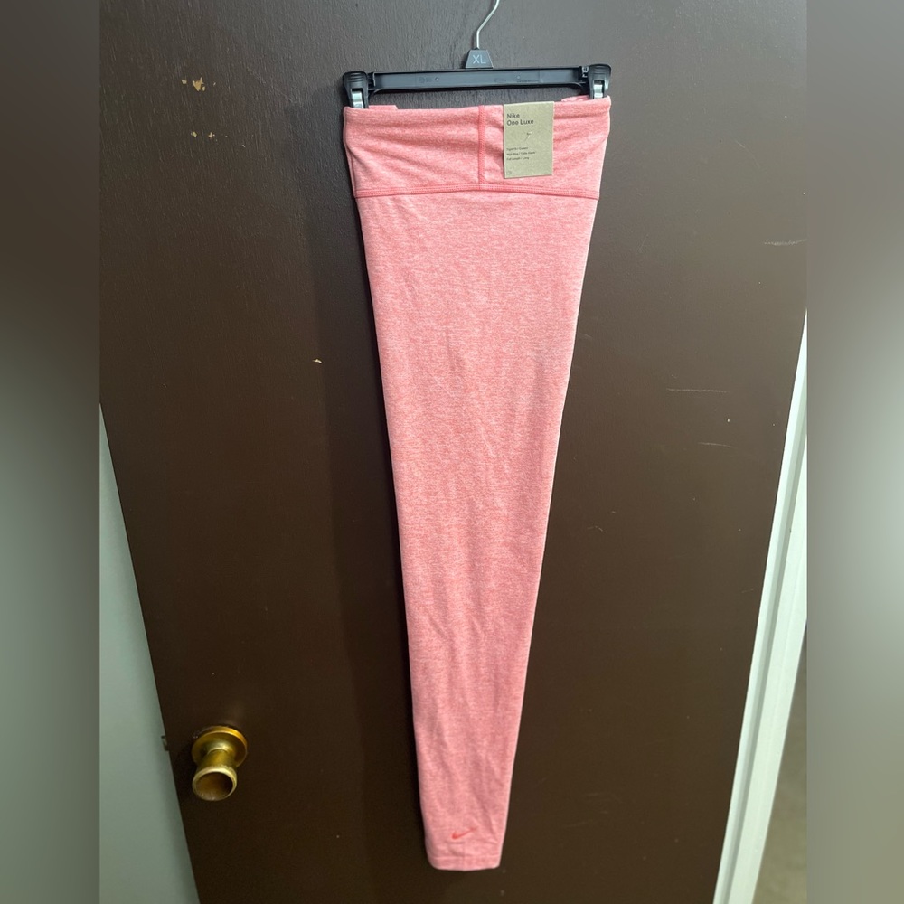 Girls Nike leggings